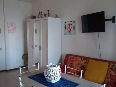 Monolocale Ludoleo Irl Apartamento